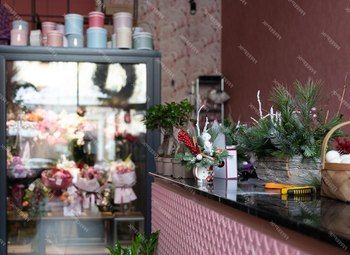 Фото 3 Цветочный магазин в густонаселенном районе.