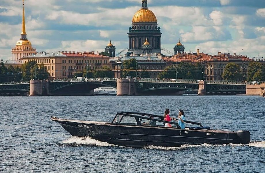 Катер без капитана в аренду