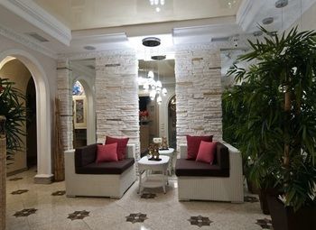 Фото 2 Салон красоты с долгосрочной арендой на 7 лет и базой клиентов
