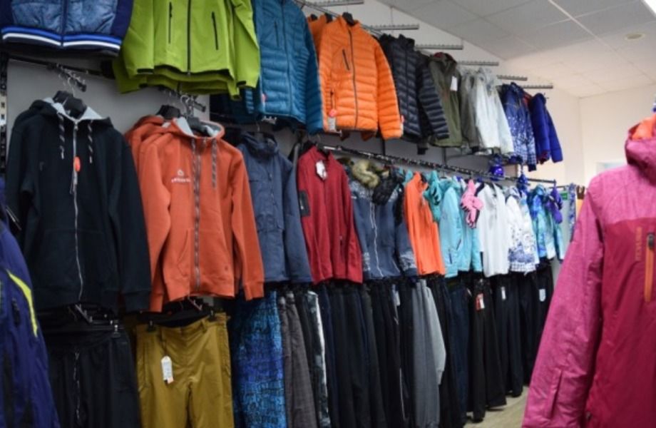 Магазин уникальной одежды для спорта и отдыха в Ломоносове