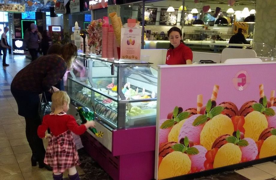 Островок мороженого в популярном ТРК