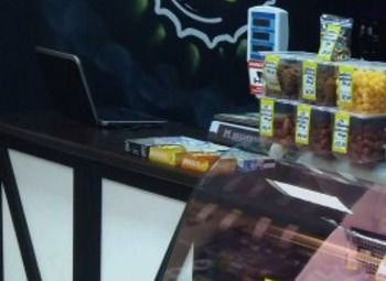 Фото магазин разливного пива в стиле немецкого домика