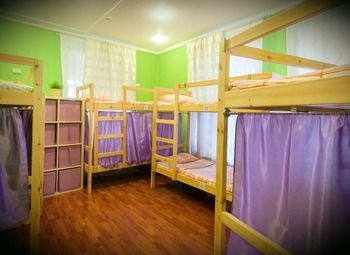 Фото Двух этажный хостел на Захаровской