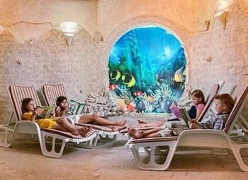 Фото Соляная пещера в торговом центре Петергофа