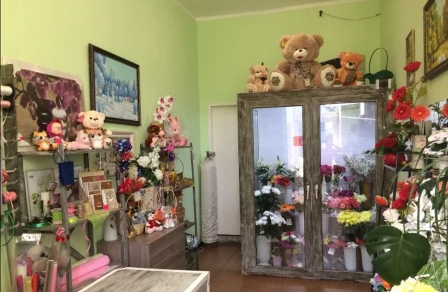 Магазин цветов и подарков в зоне высокой проходимости