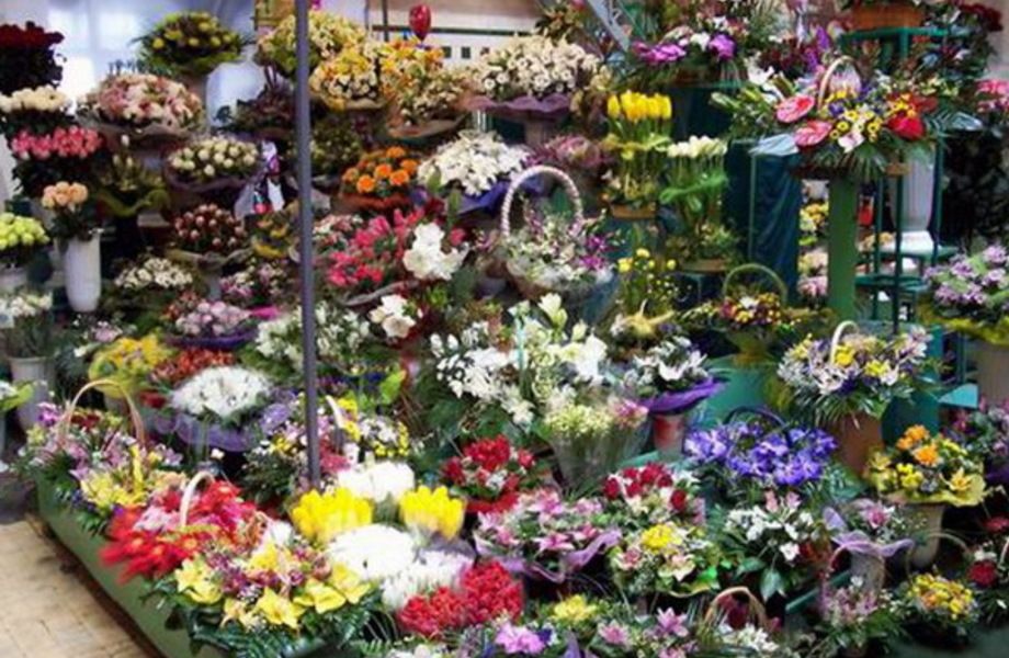 Продается цветочный магазин в густонаселенном районе по низкой цене