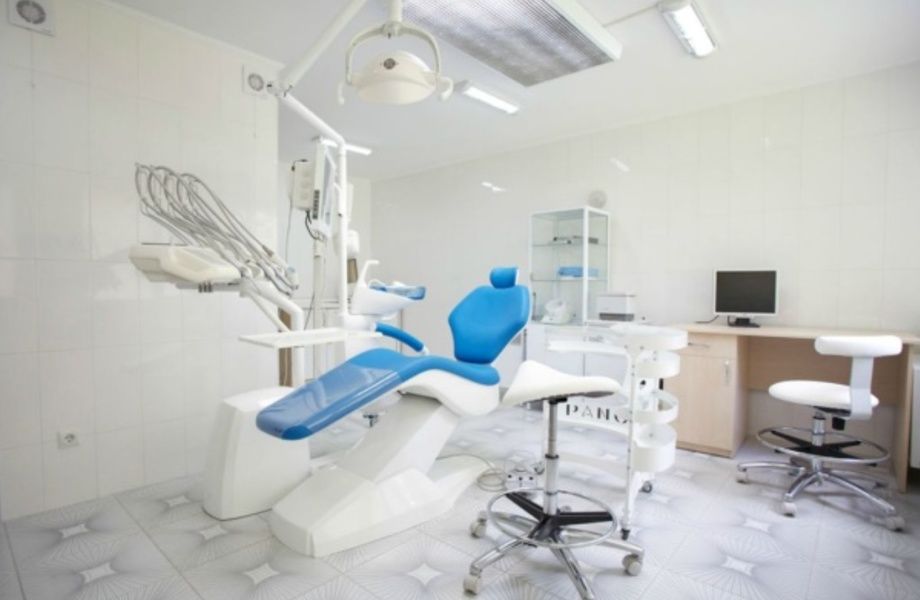 Современная стоматология на 3 кабинета в центре города