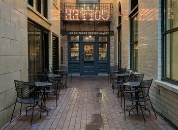 Фото Кафе рядом с метро Партизанская