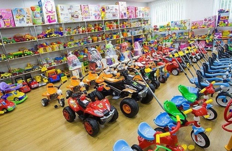 Магазин игрушек в активно застраивающемся квартале