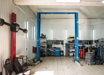 Фото Автосервис в аренду с большой парковкой