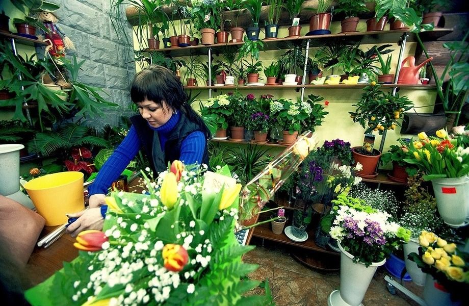 Раскрученный цветочный магазин в самом центре города у Метро