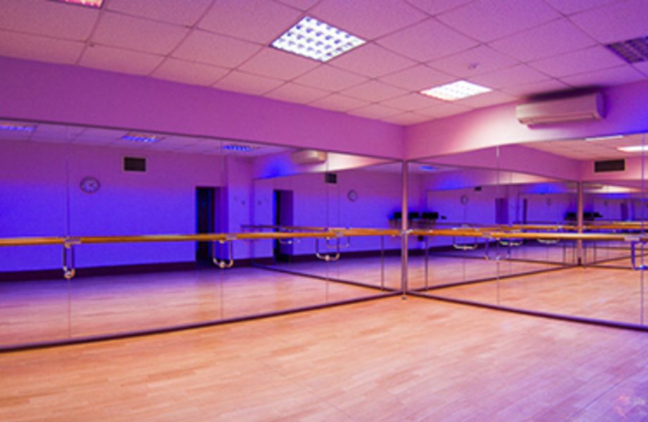 Школа Танцев Фото