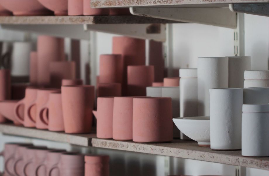 Уютная студия керамики 