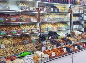 Фото Магазин по продаже овощей, фруктов и орехов