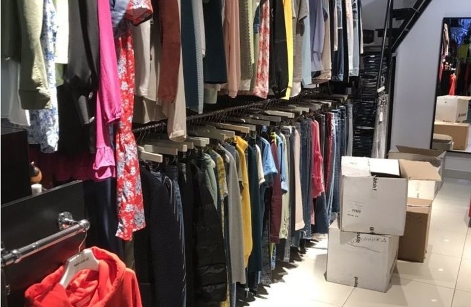 Магазин фэшн одежды в ТЦ Дубровка (бизнесу 8 лет)