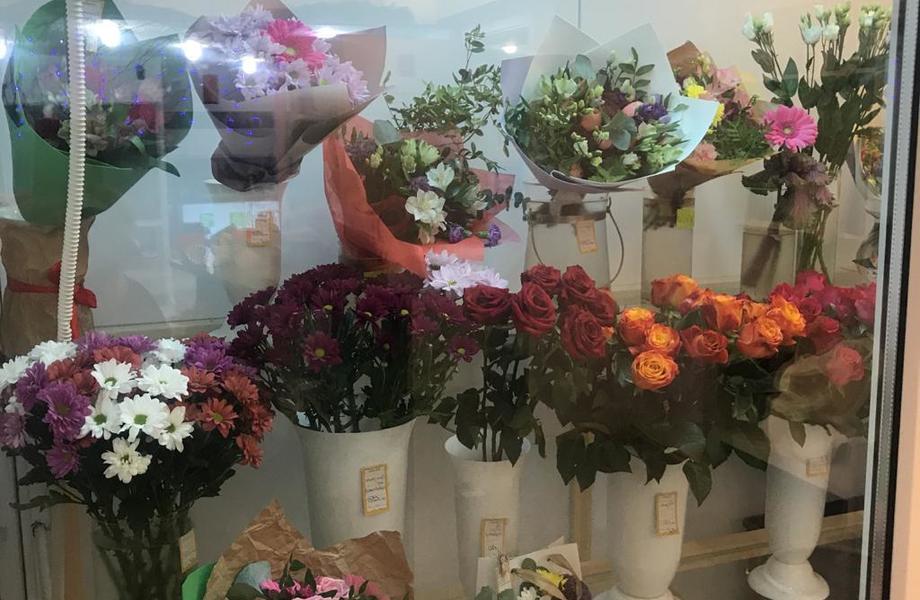 Цветочный салон в петроградском районе на 1-й линии