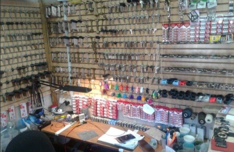 Мастерская по изготовлению ключей и ремонту обуви/ хорошая прибыль