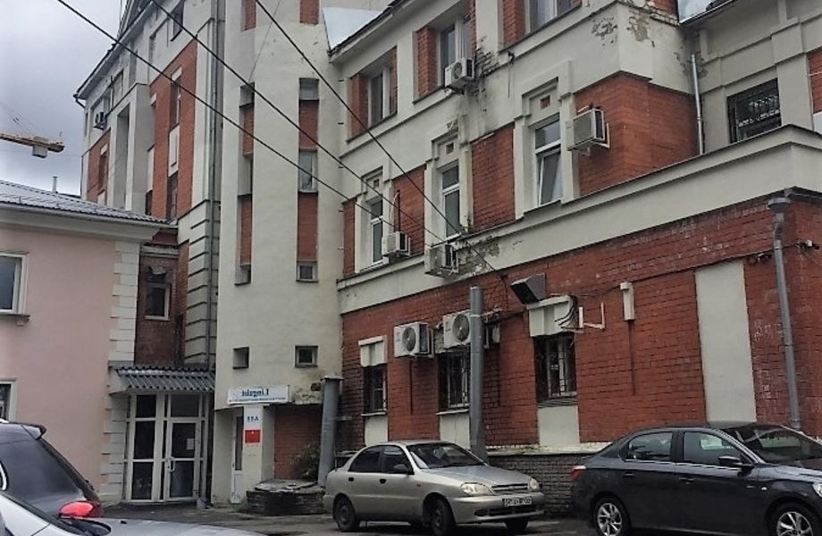 Фото 1 Здание рядом с метро в собственность