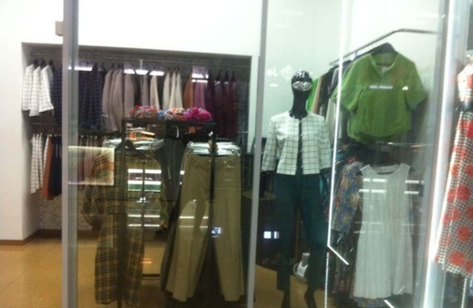 Магазин женской одежды в ТЦ