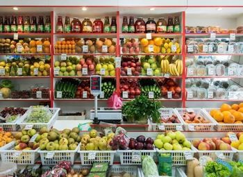 Помещение под торговлю овощами и фруктами (ТЦ)