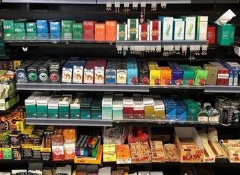 Фото Готовый бизнес. Магазин табака с высокой проходимостью