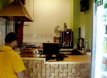 Фото 3 Бистро-шаверма на проходном проспекте / 24 часа