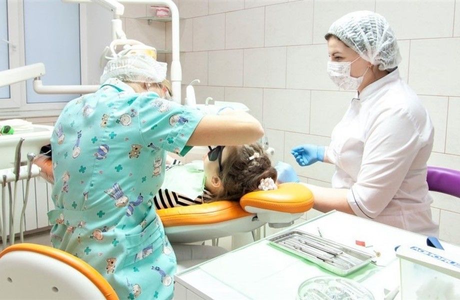 Стоматология в центре на 5 стоматологических установок