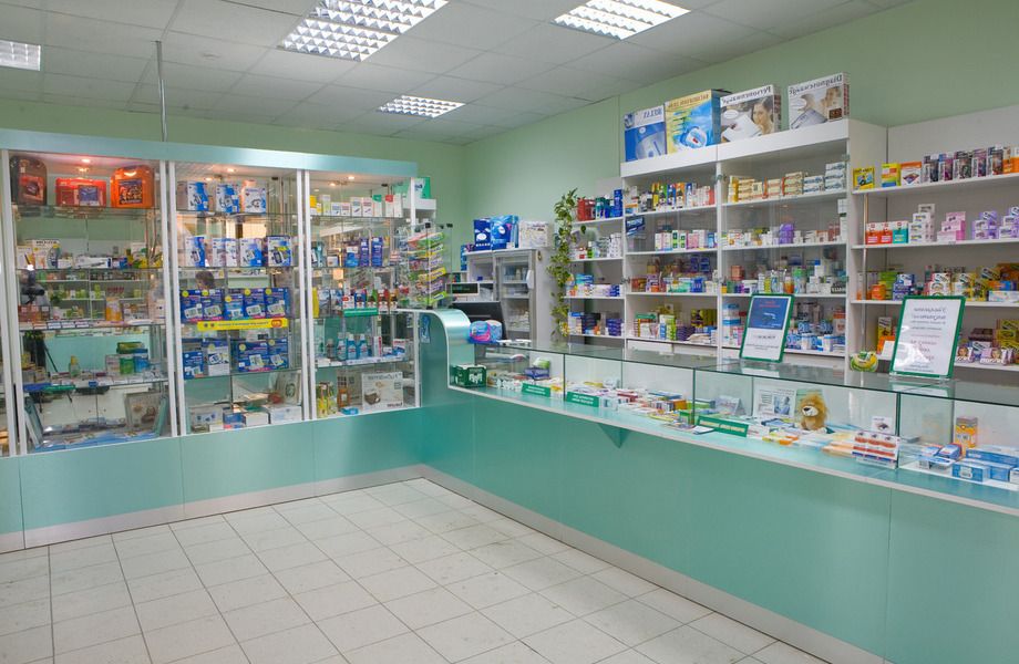 Сеть из двух аптек в Приморском районе с прибылью 300т.р.