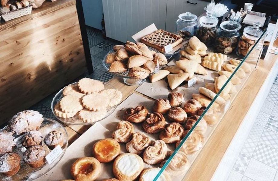 Кафе-Пекарня полного цикла с посадочными местами в приморском районе 