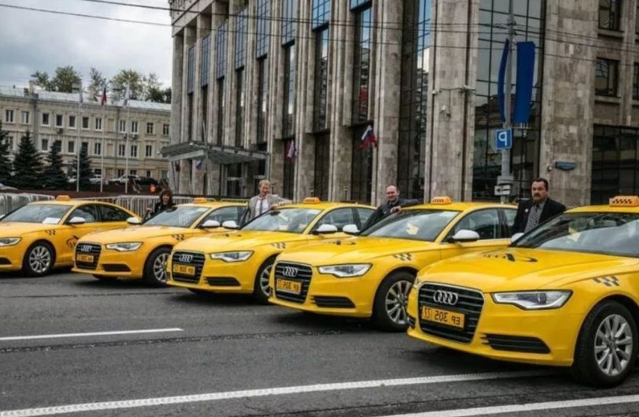 Таксопарк с постоянным входящим потоком водителей
