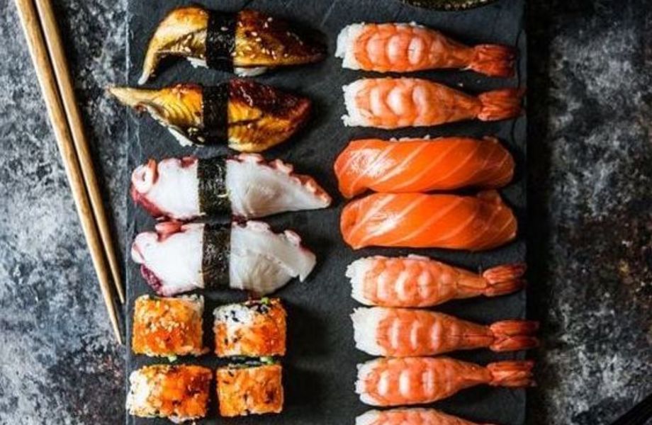 Доставка суши с залом самовывоза
