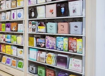 Фото Магазин корейской косметики! Дизайнерский ремонт и низкая аренда!