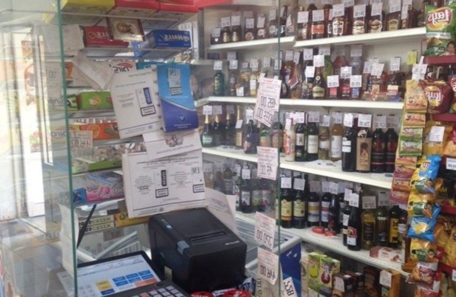Магазин продуктов с алкогольной лицензией / 5 лет работы