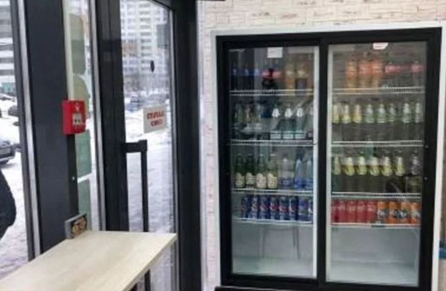 Готовая шашлычная в отдельном здании рядом с метро