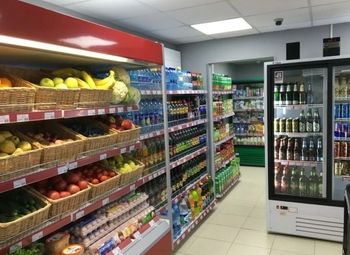 Фото Продуктовый мини-маркет у метро