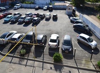 Фото Автостоянка на юге города, заасфальтирована/ договор от КИО