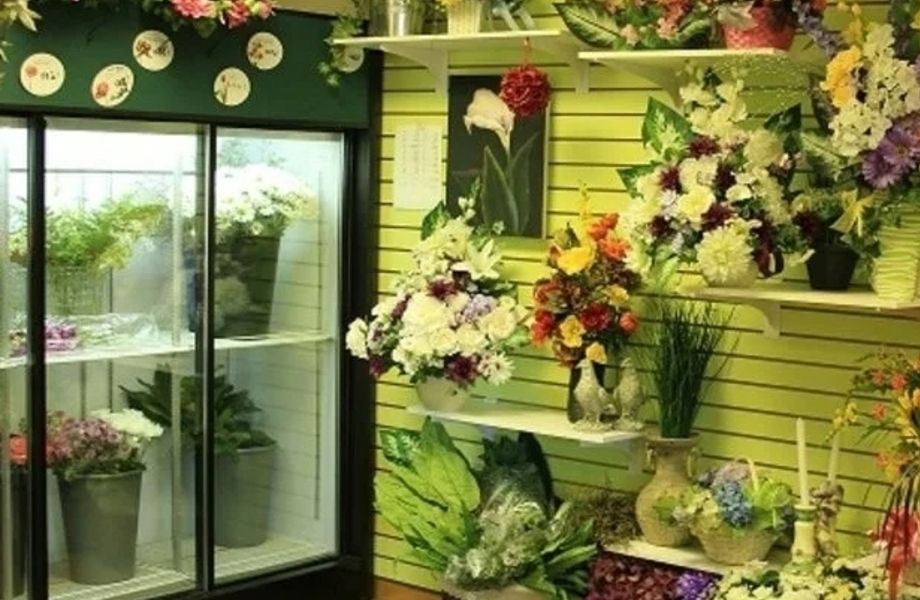 Магазин цветов в выгодной локации с перспективой развития.