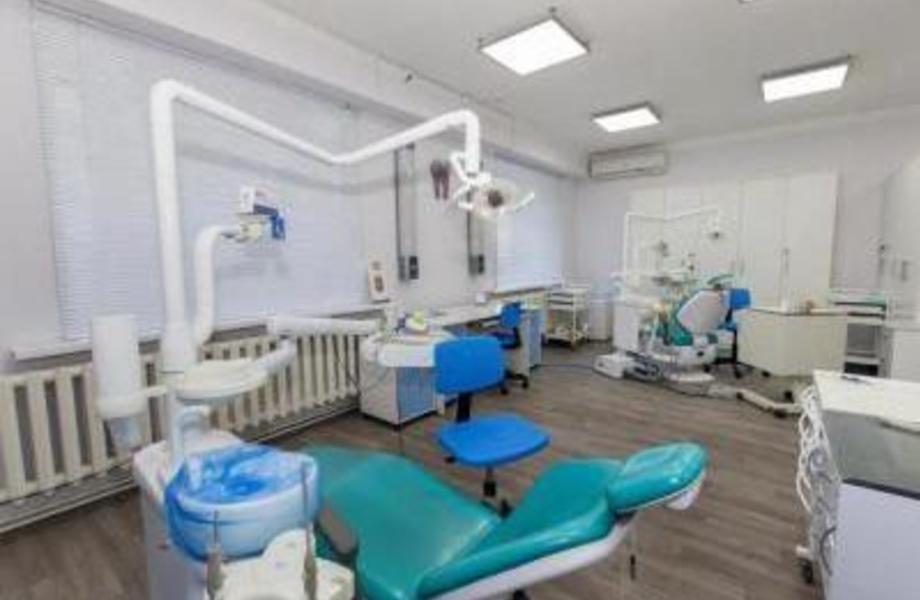 Стоматологическая клиника в центре города.