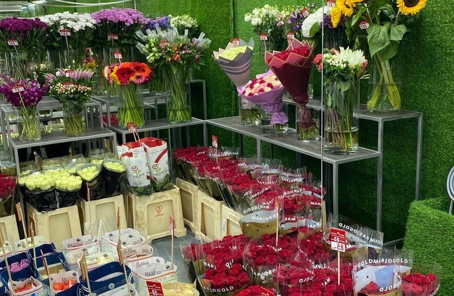 Магазин цветов в центре города с подтвержденным доходом